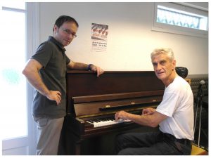 bernard-arcadio-au-piano-et-jean-philippe-valette-ete-2012-a-cazilhac-herault-www-jpvmusique-com